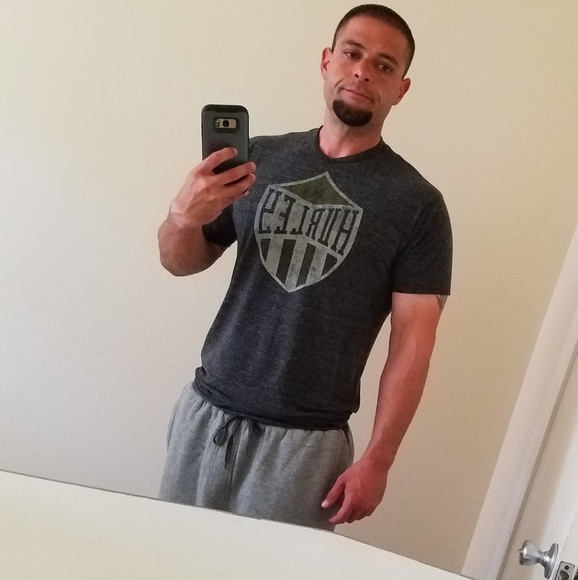 Meet your Posher, Michael - Picture 2 of 2